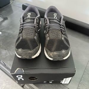 Women’s On Cloud X running shoes